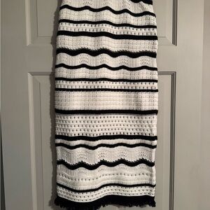 House of Harlow 1960 Monochrome Textured Pencil Skirt